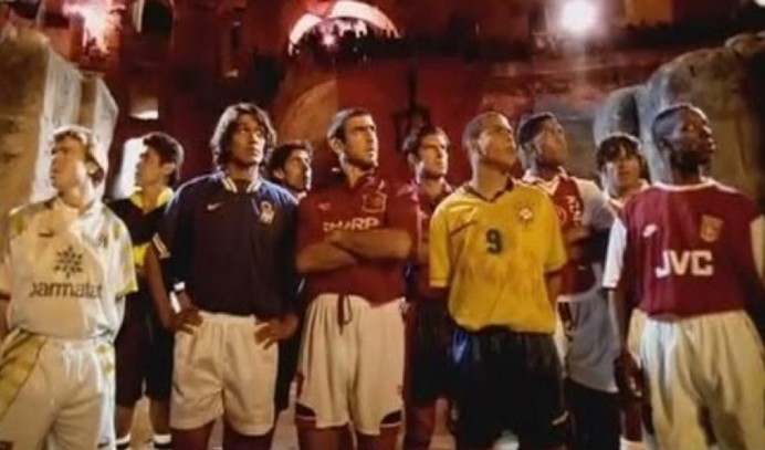 Foto Saludo Formación Los 10 anuncios futboleros que marcaron tu infancia | Marca.com