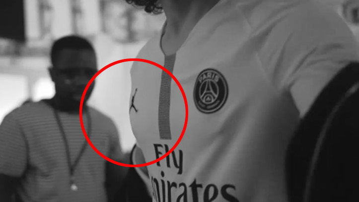 Liga Francesa: El PSG presenta su equipación para la Champions con el logo  de Jordan | Marca.com