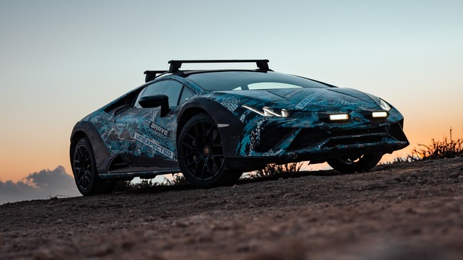 Lamborghini: El Lamborghini Huracán Sterrato, desde cerca: más caro y  exclusivo que el Porsche 911 Dakar | Marca