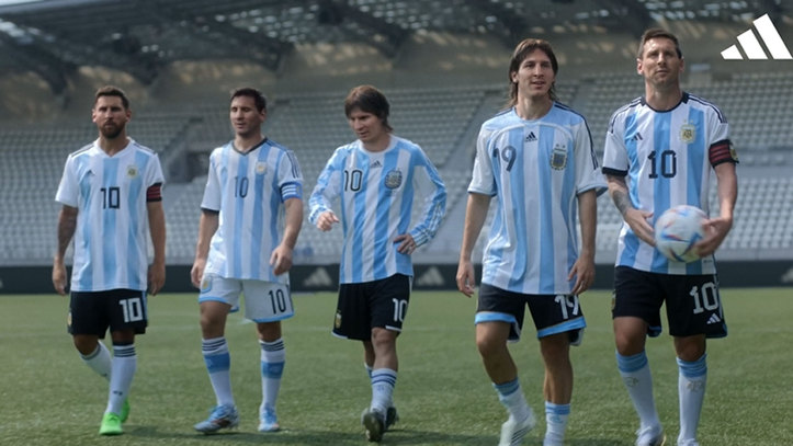 Messi juega contra su yo joven en de Adidas | Marcausa