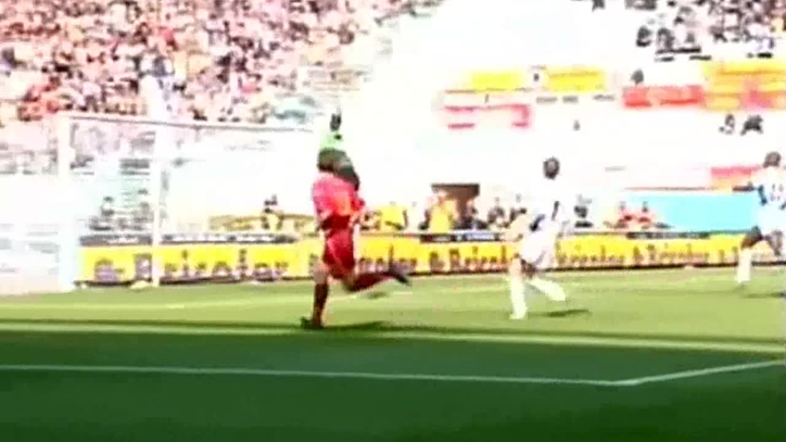 Totti despide a Buffon... ¡recordando la 'cucharita' que le clavó hace 20  años!
