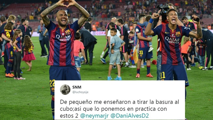 presión físicamente Otoño FC Barcelona: Alves se pica con un aficionado que llama 'basura' a él y a  Neymar | Marca.com
