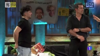 La interacción entre Luis Figo y Spursito en La Revuelta de David Broncano